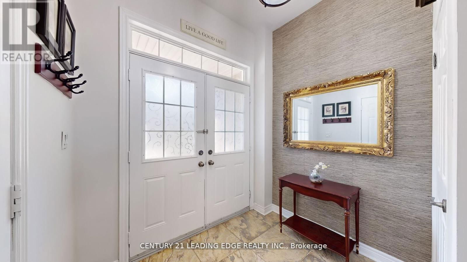 26 - 280 PARADELLE DRIVE Image 2