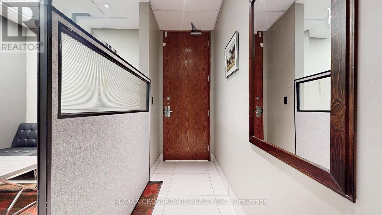 PhK - 7368 YONGE STREET Image 38