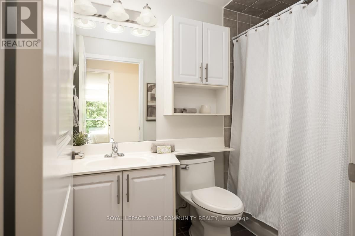 204 - 18 HARDING BOULEVARD Image 14