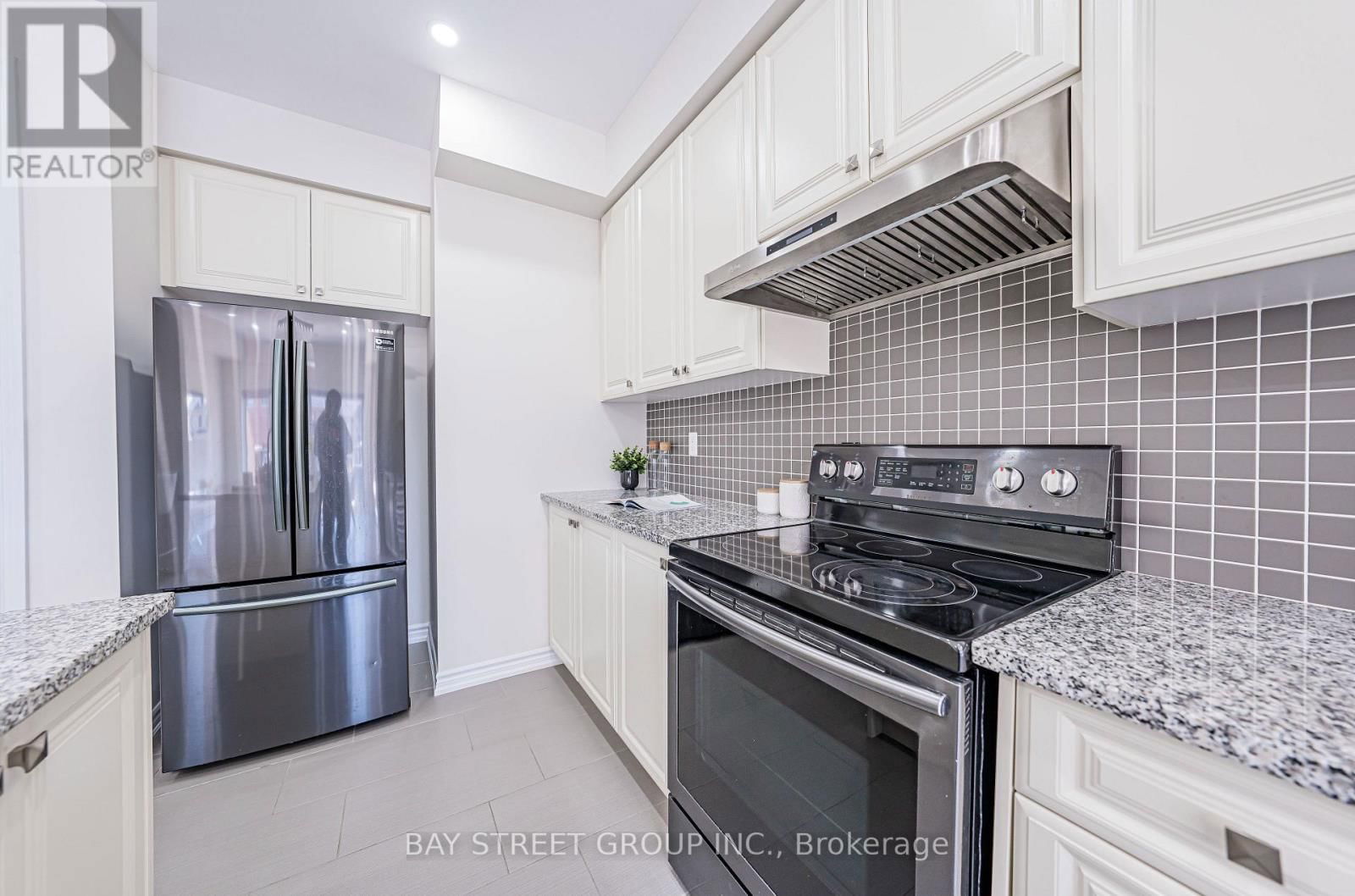 32 CAFARO LANE Image 11