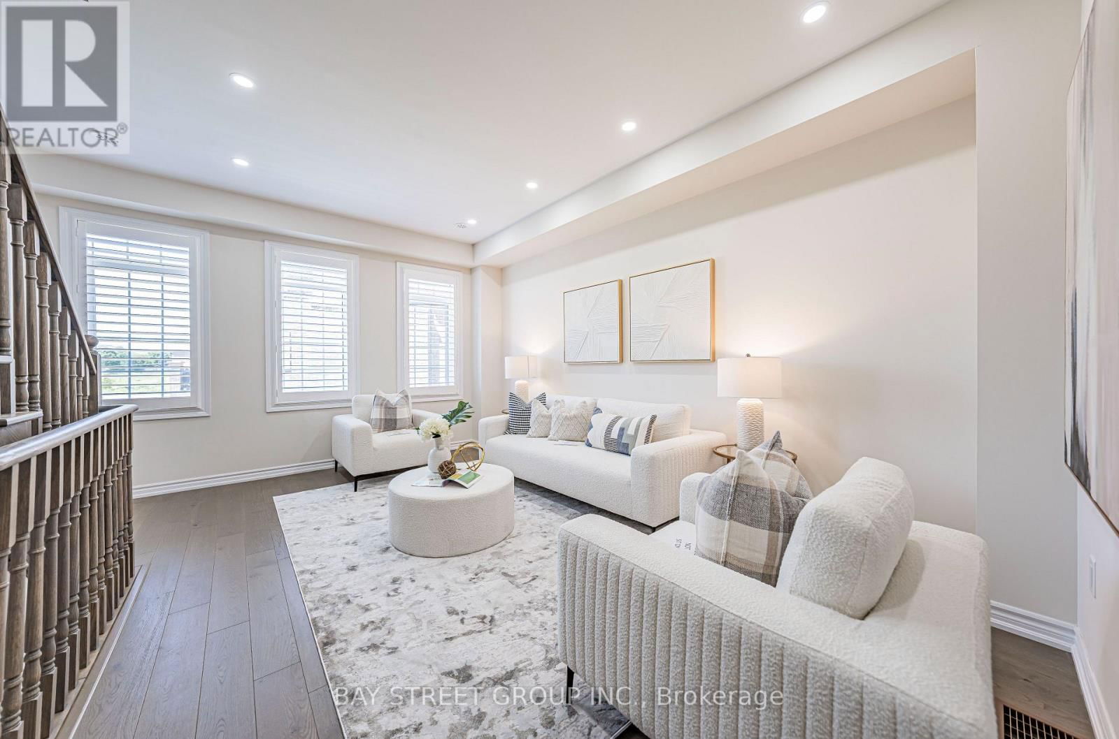 32 CAFARO LANE Image 22