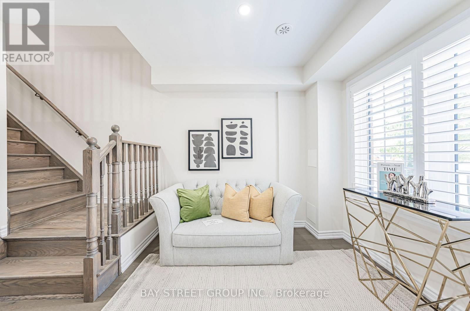 32 CAFARO LANE Image 5
