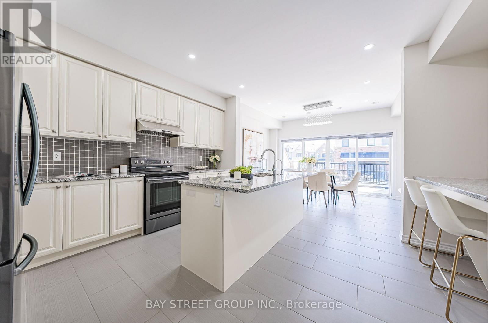 32 CAFARO LANE Image 7