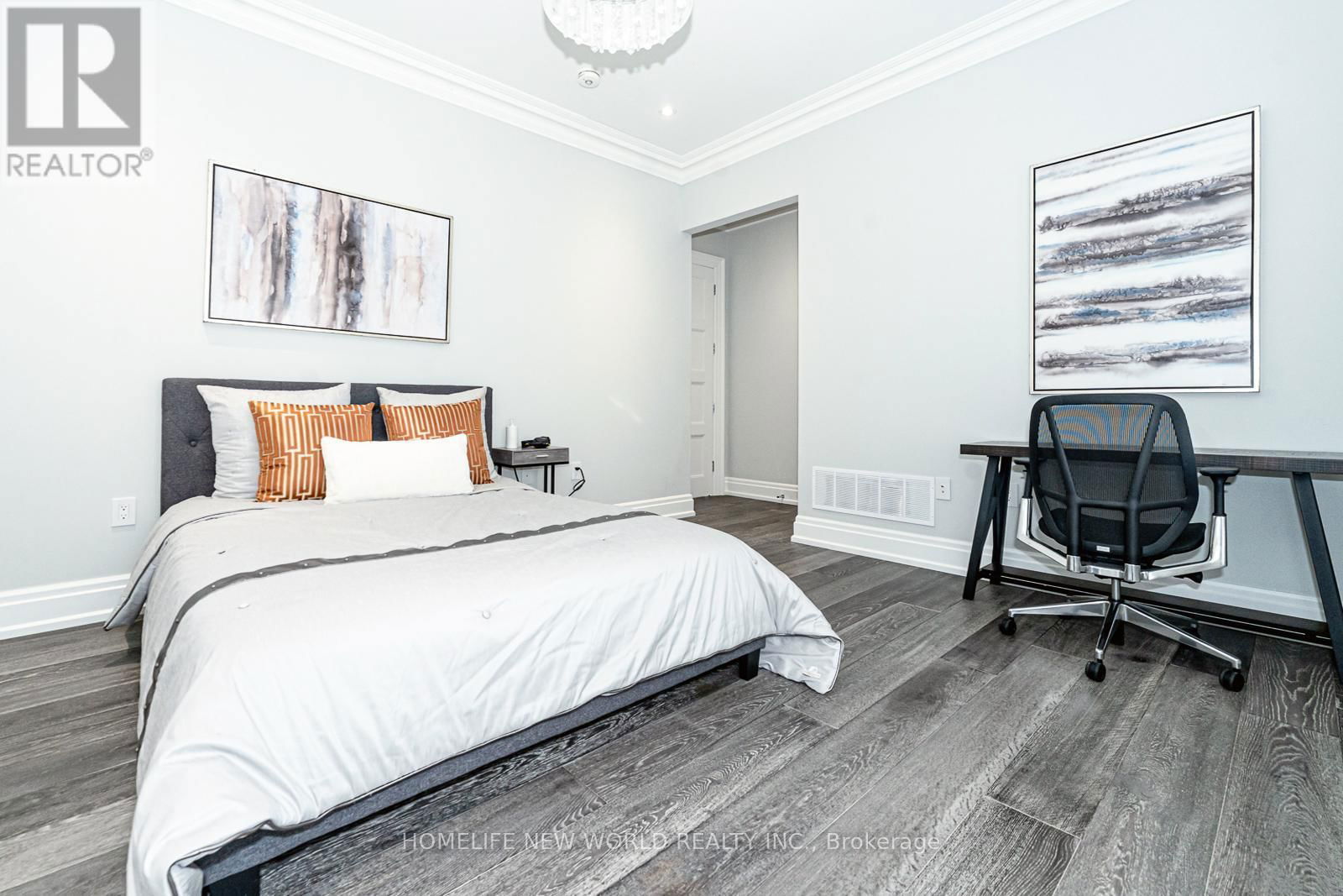 79 ELGIN STREET Image 38