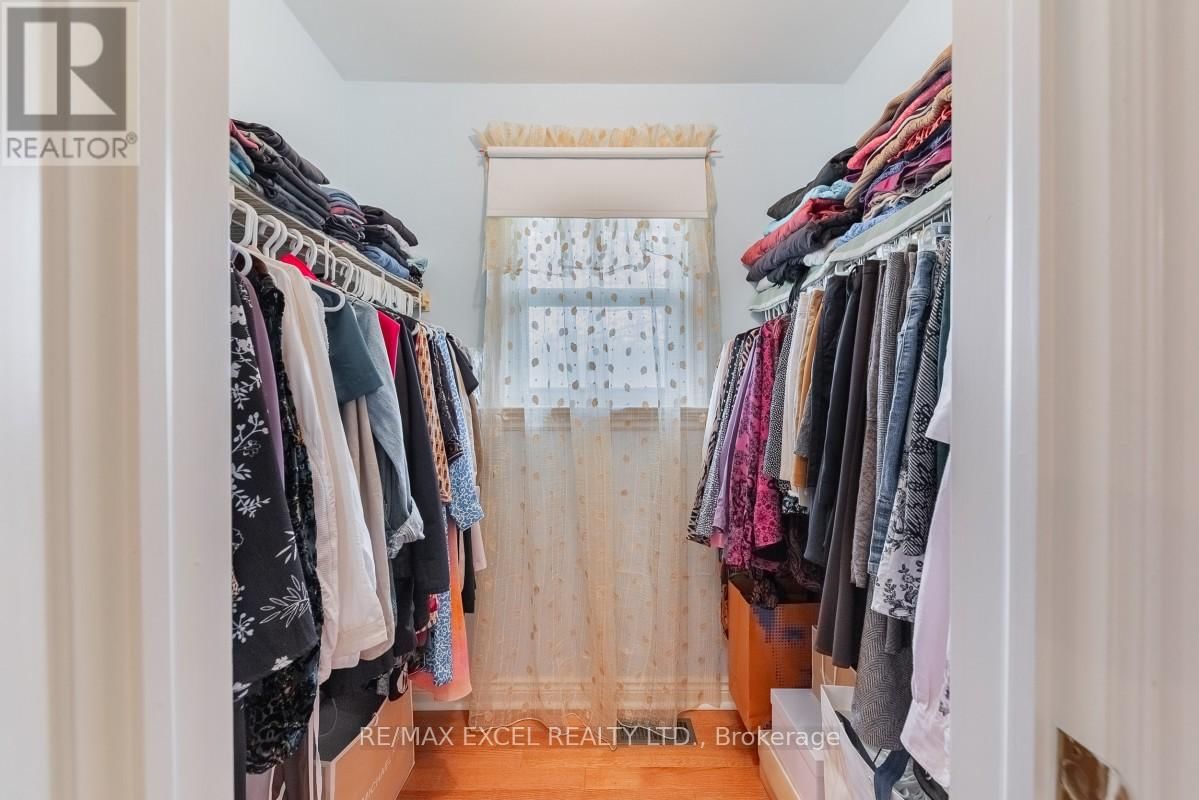 8 BOYD COURT Image 18