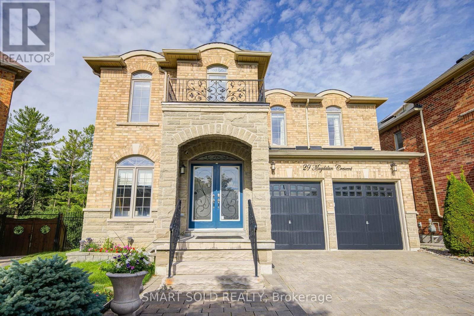 29 MAGDALAN CRESCENT Image 1