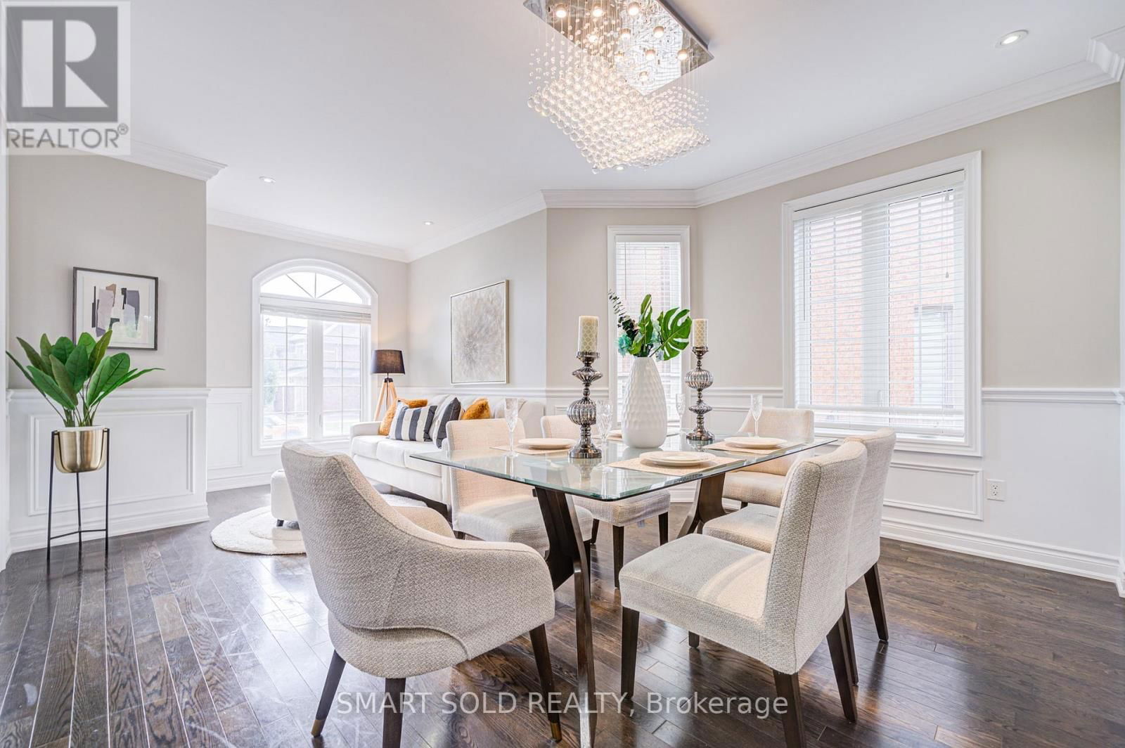29 MAGDALAN CRESCENT Image 11