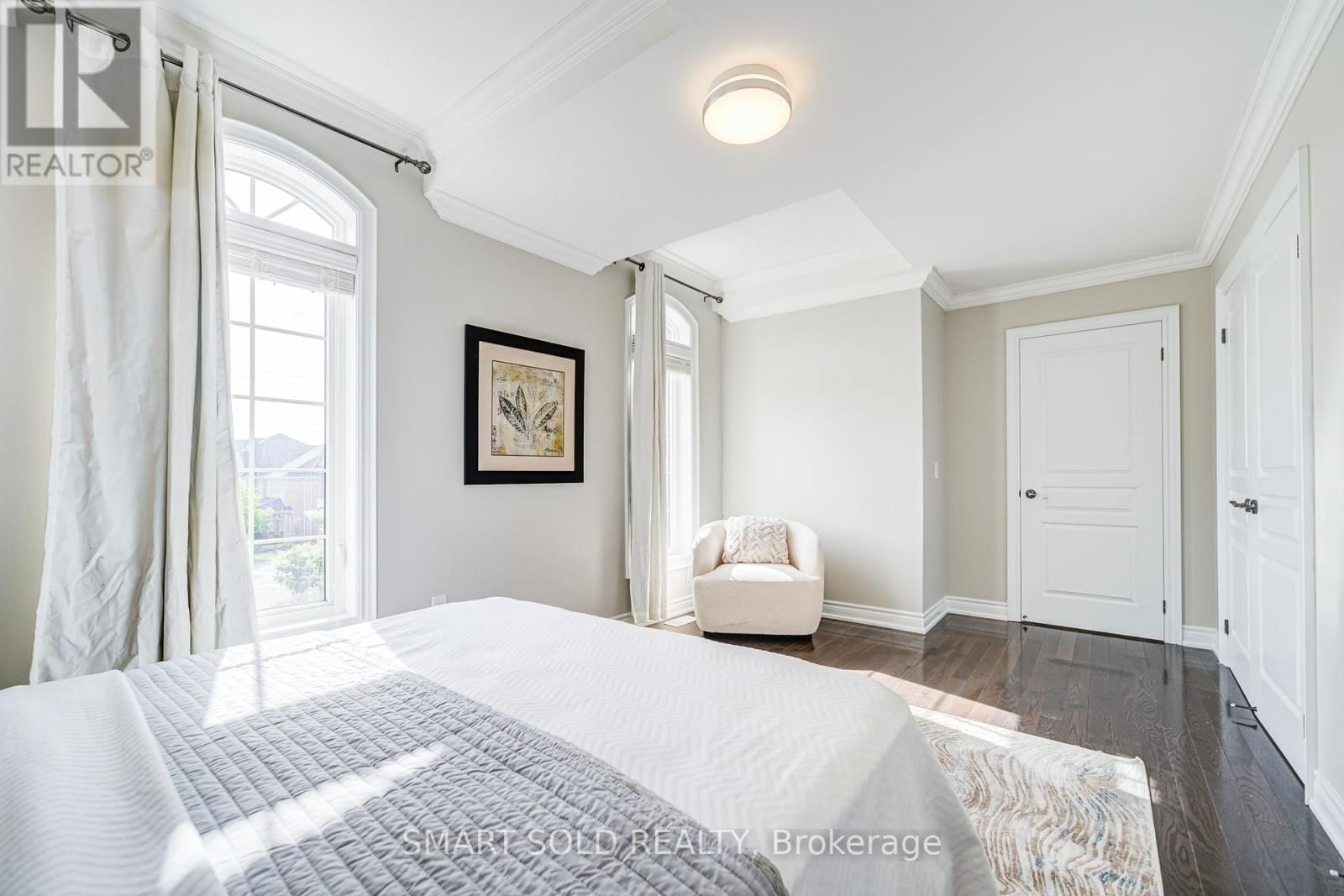 29 MAGDALAN CRESCENT Image 37