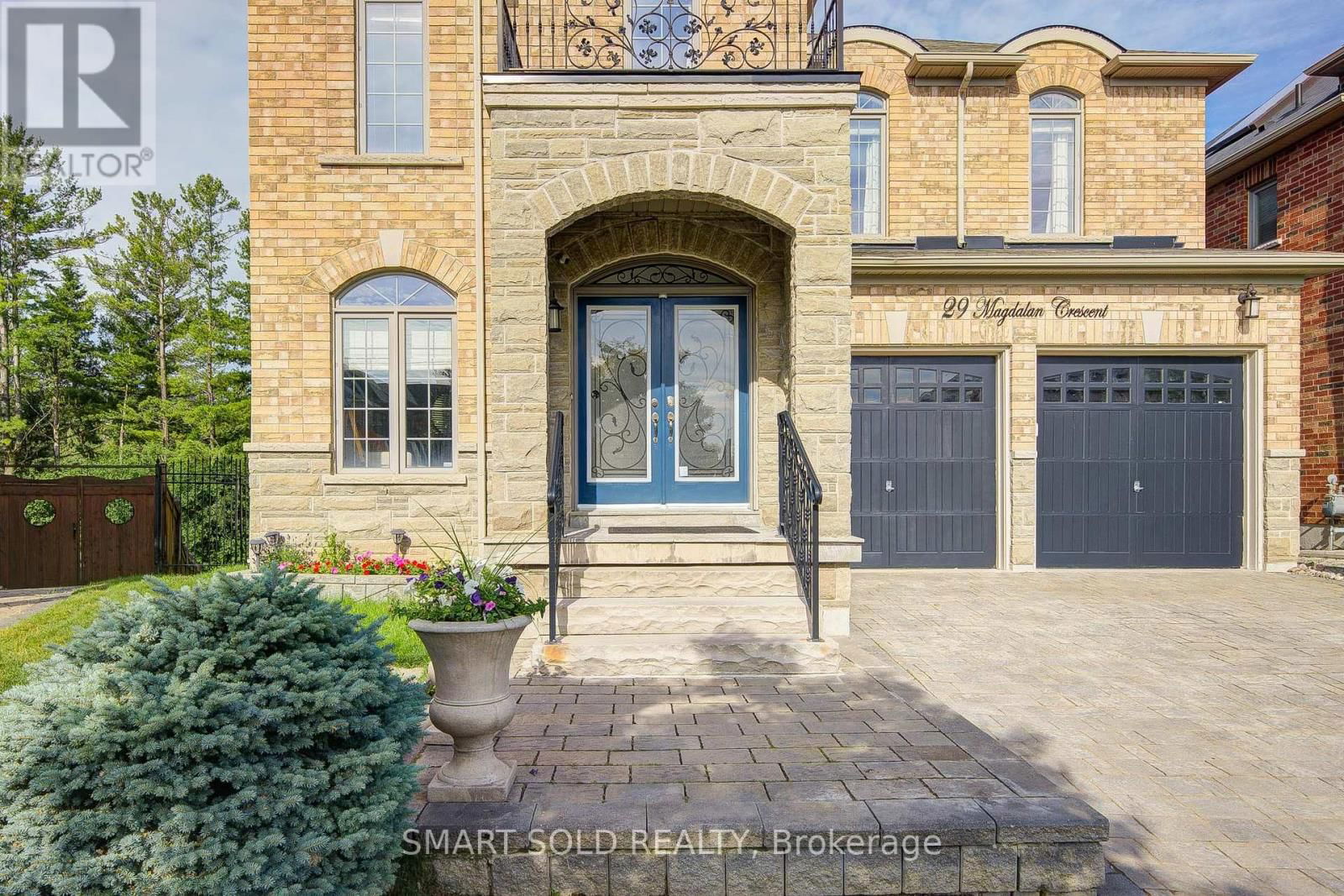 29 MAGDALAN CRESCENT Image 5
