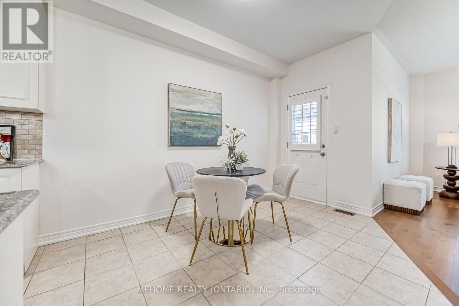 100 IAN BARON AVENUE Image 18