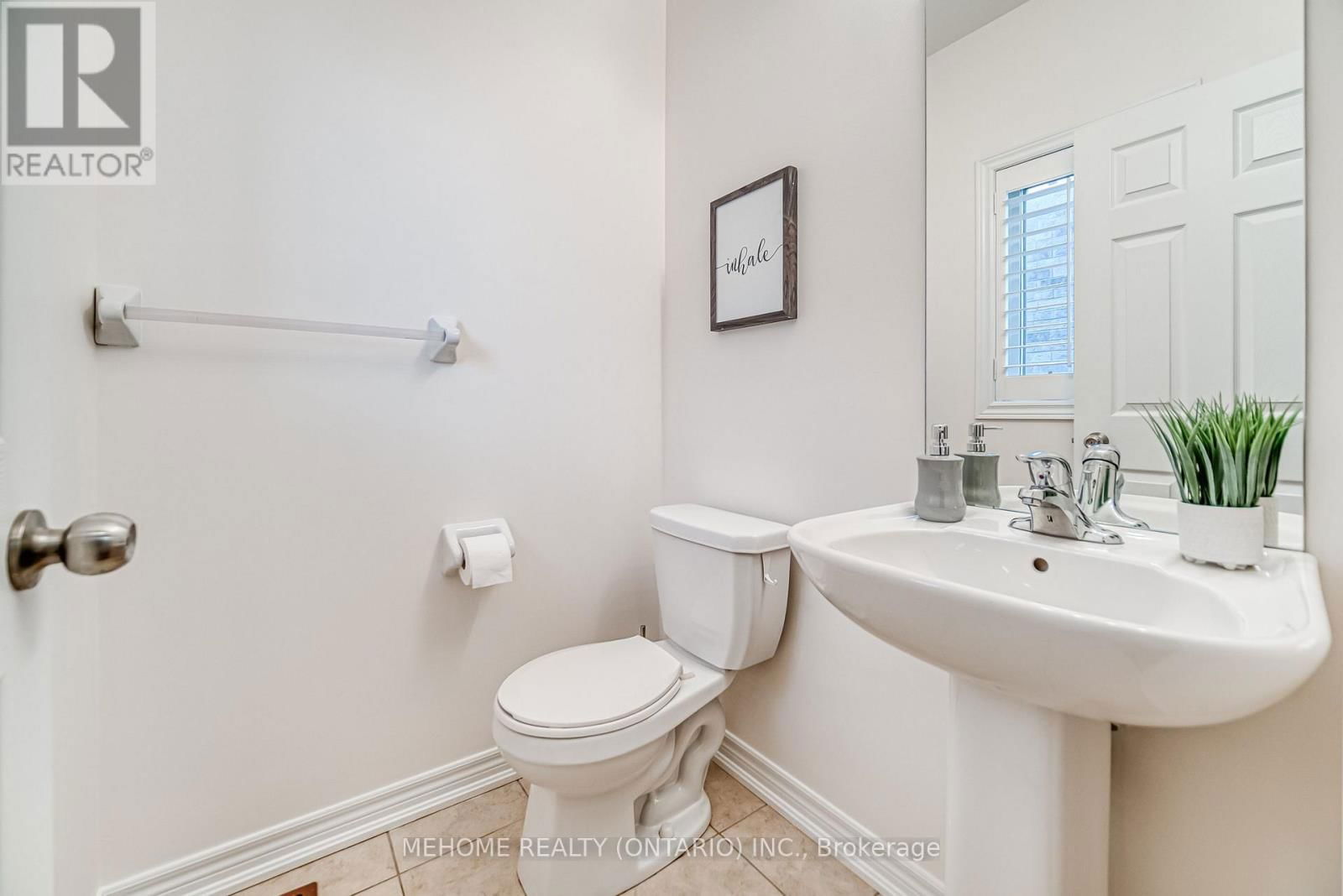 100 IAN BARON AVENUE Image 26