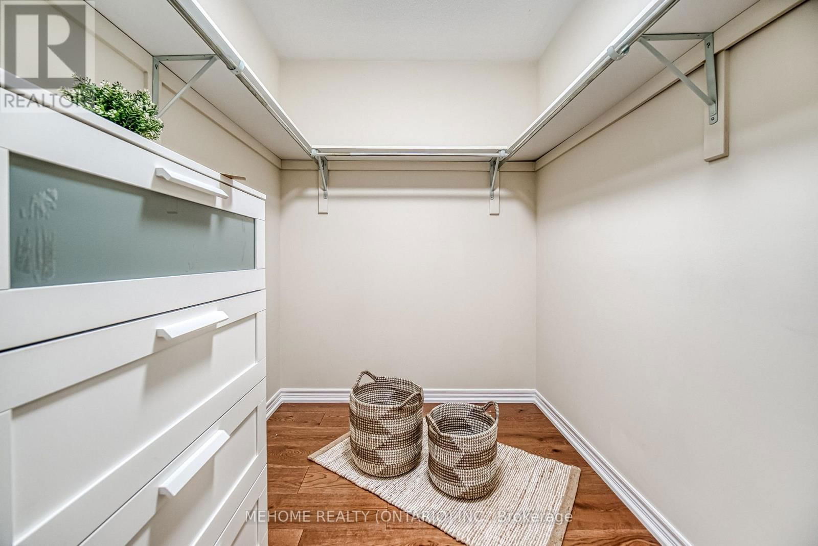 100 IAN BARON AVENUE Image 29