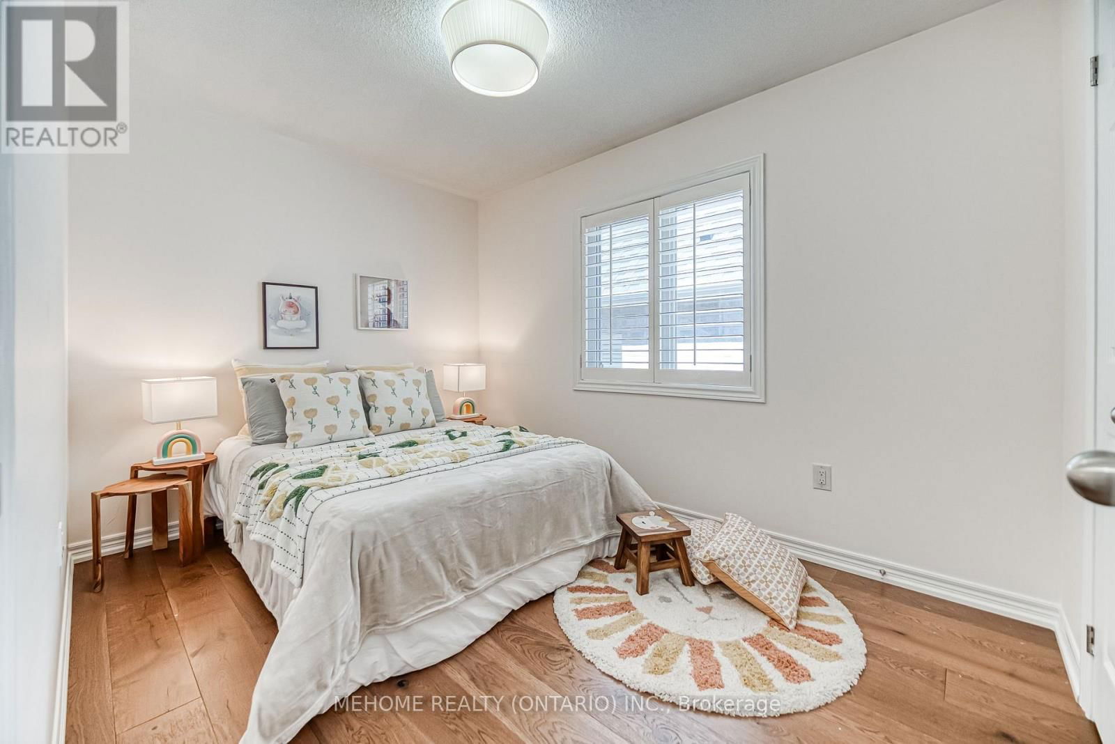 100 IAN BARON AVENUE Image 36