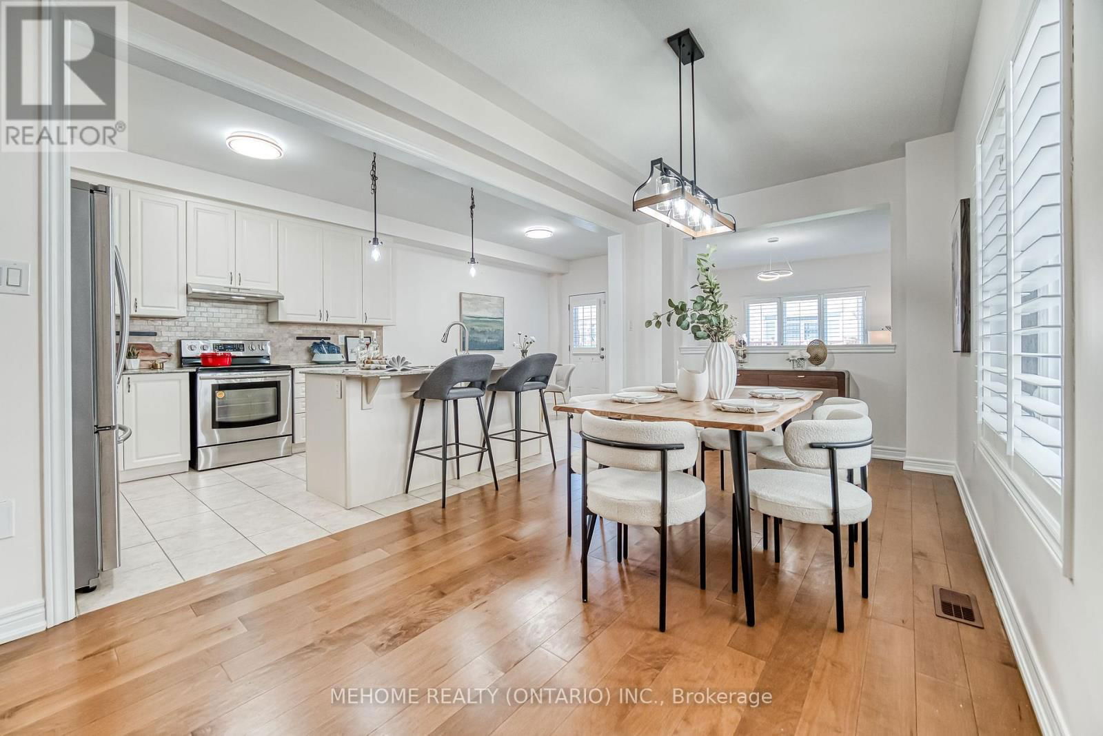 100 IAN BARON AVENUE Image 7