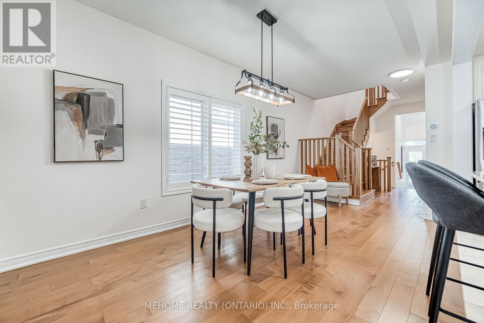 100 IAN BARON AVENUE Image 8