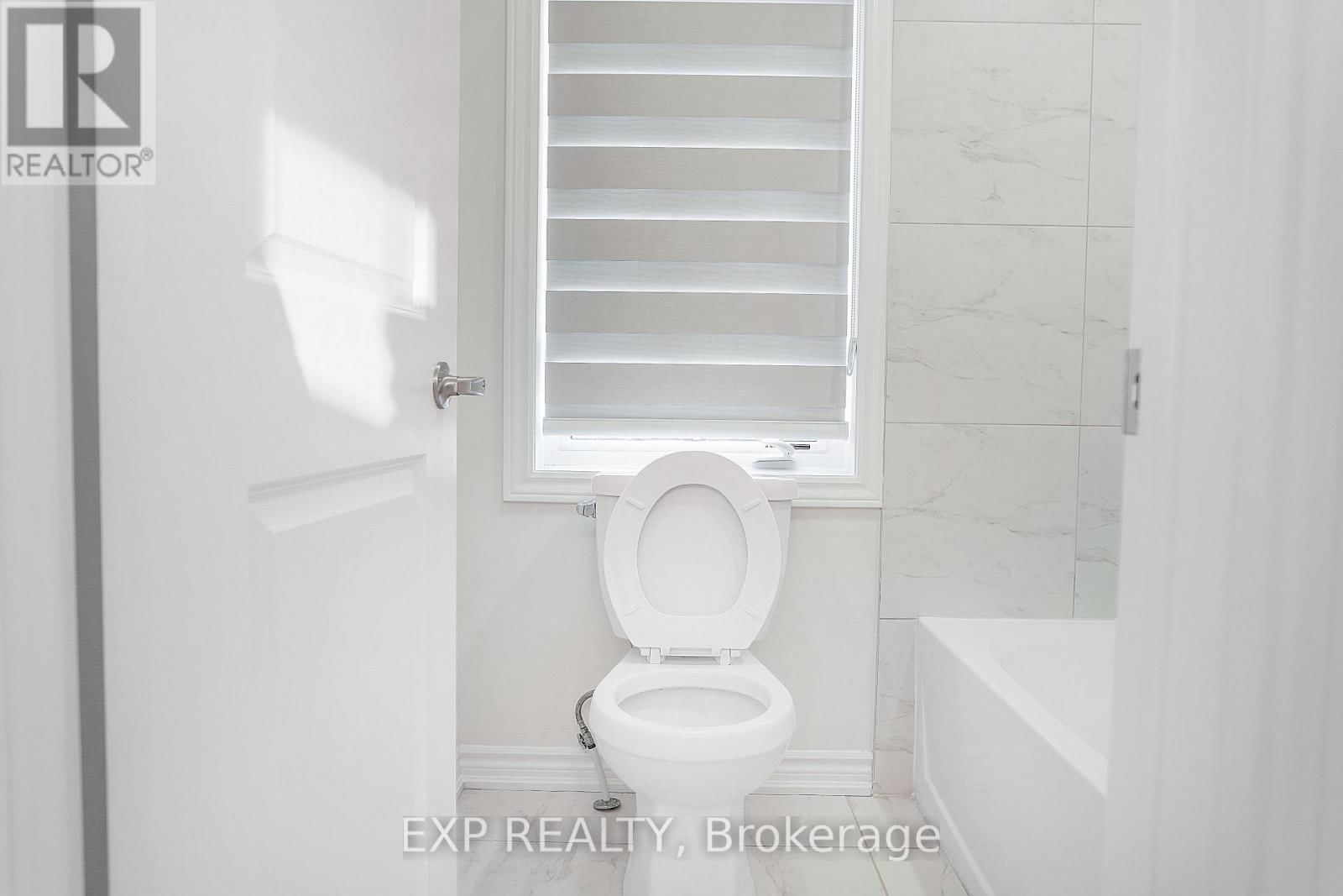 1120 WICKHAM ROAD Image 34
