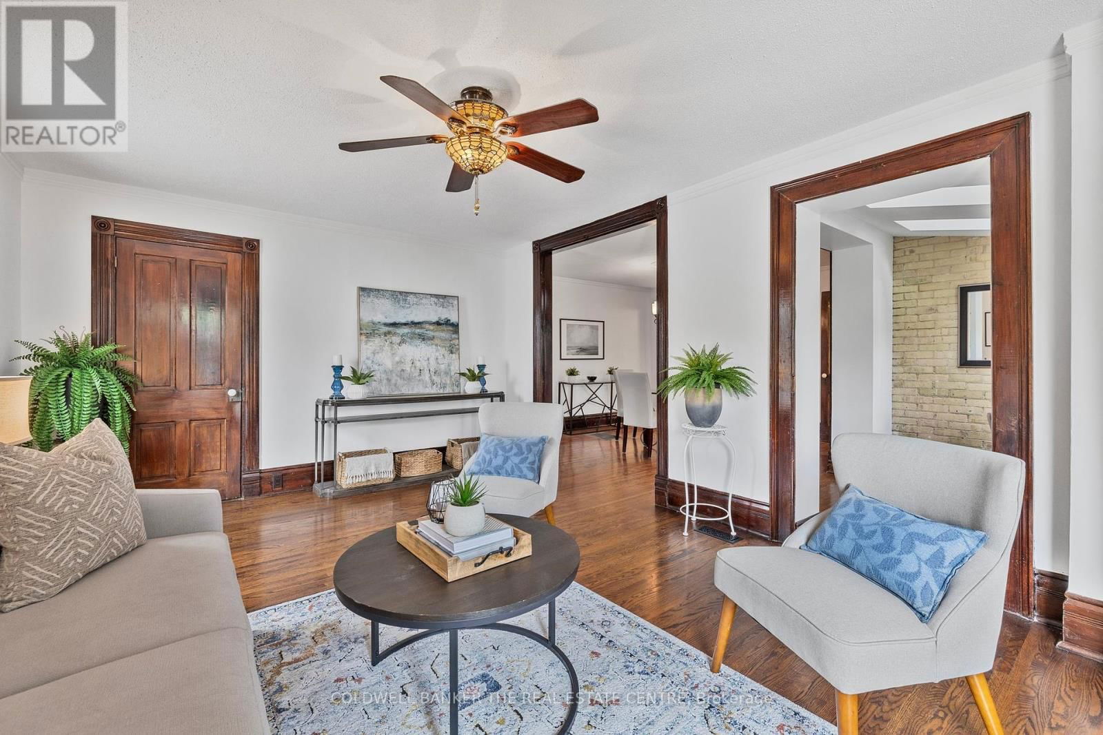 411 MILLARD AVENUE Image 10