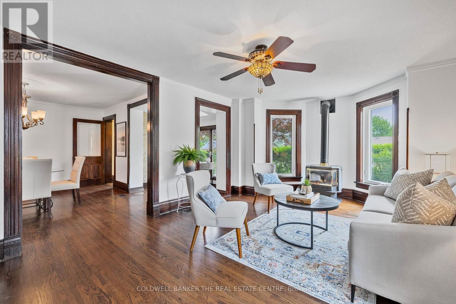 411 MILLARD AVENUE Image 9