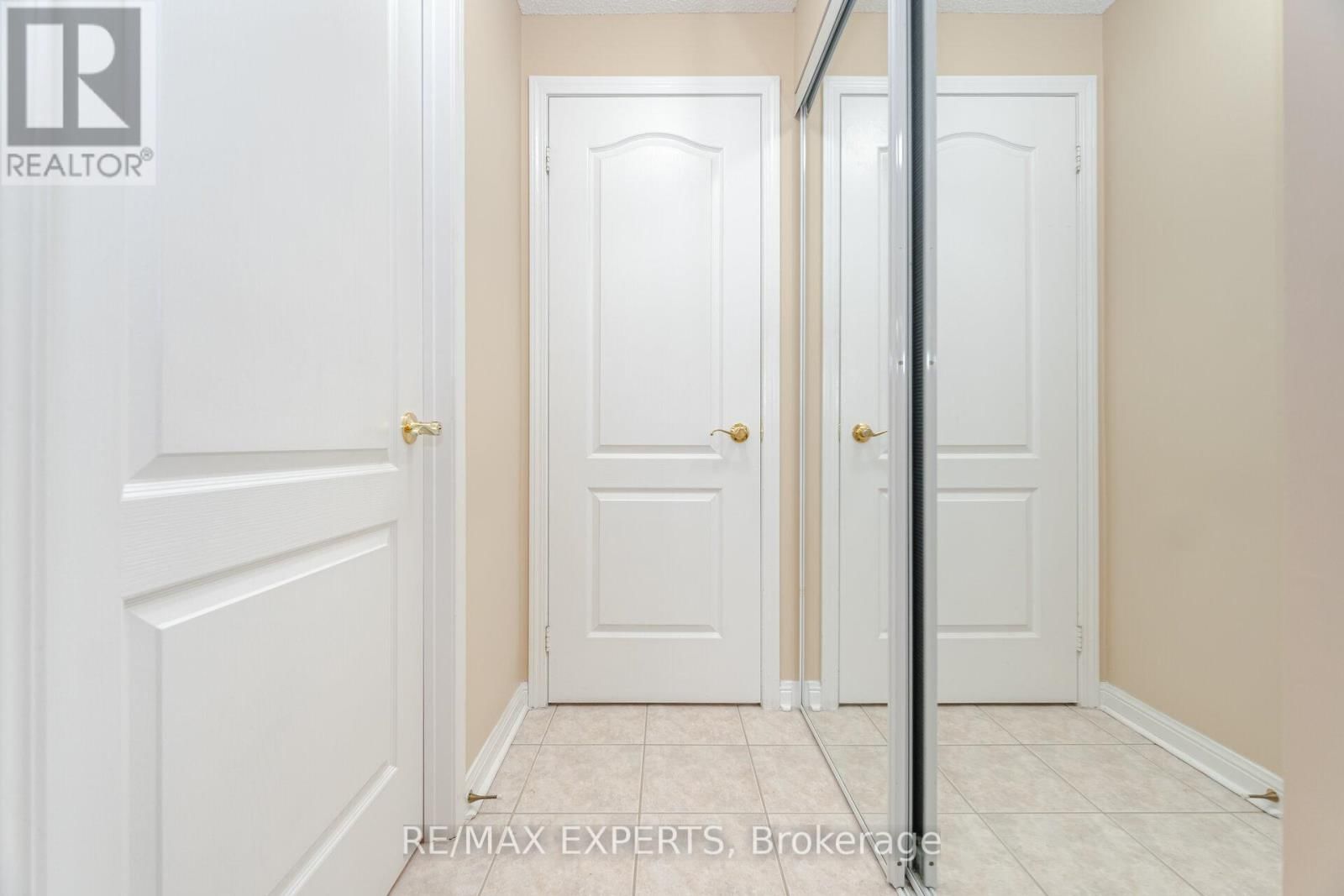 216 - 2502 RUTHERFORD ROAD Image 34