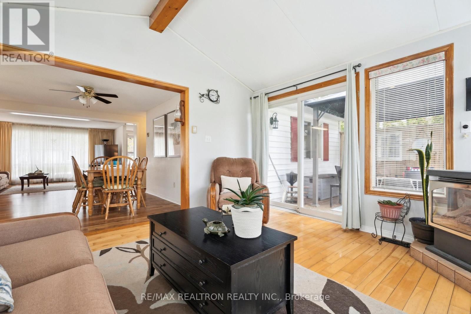 36 TECUMSETH PINES DRIVE Image 17