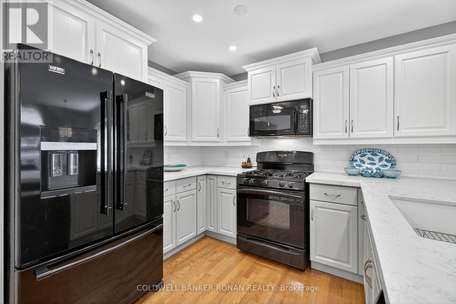 9 - 142 BELLA VISTA TRAIL Image 10