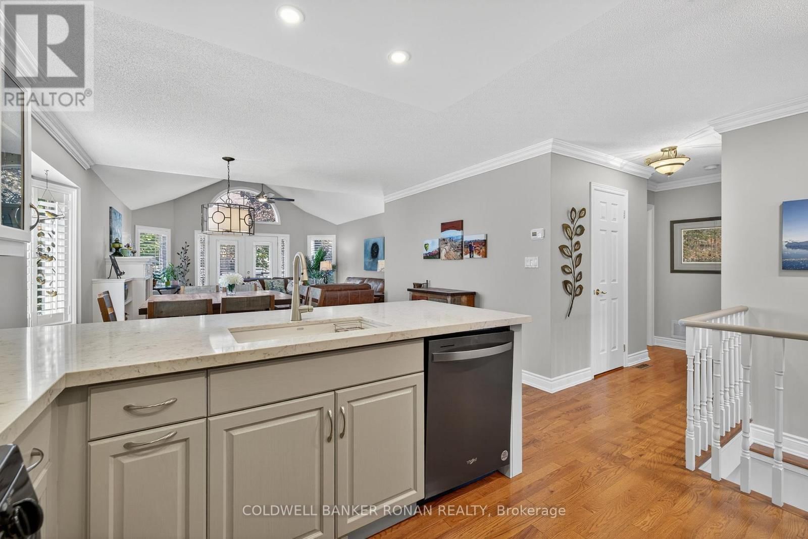 9 - 142 BELLA VISTA TRAIL Image 11