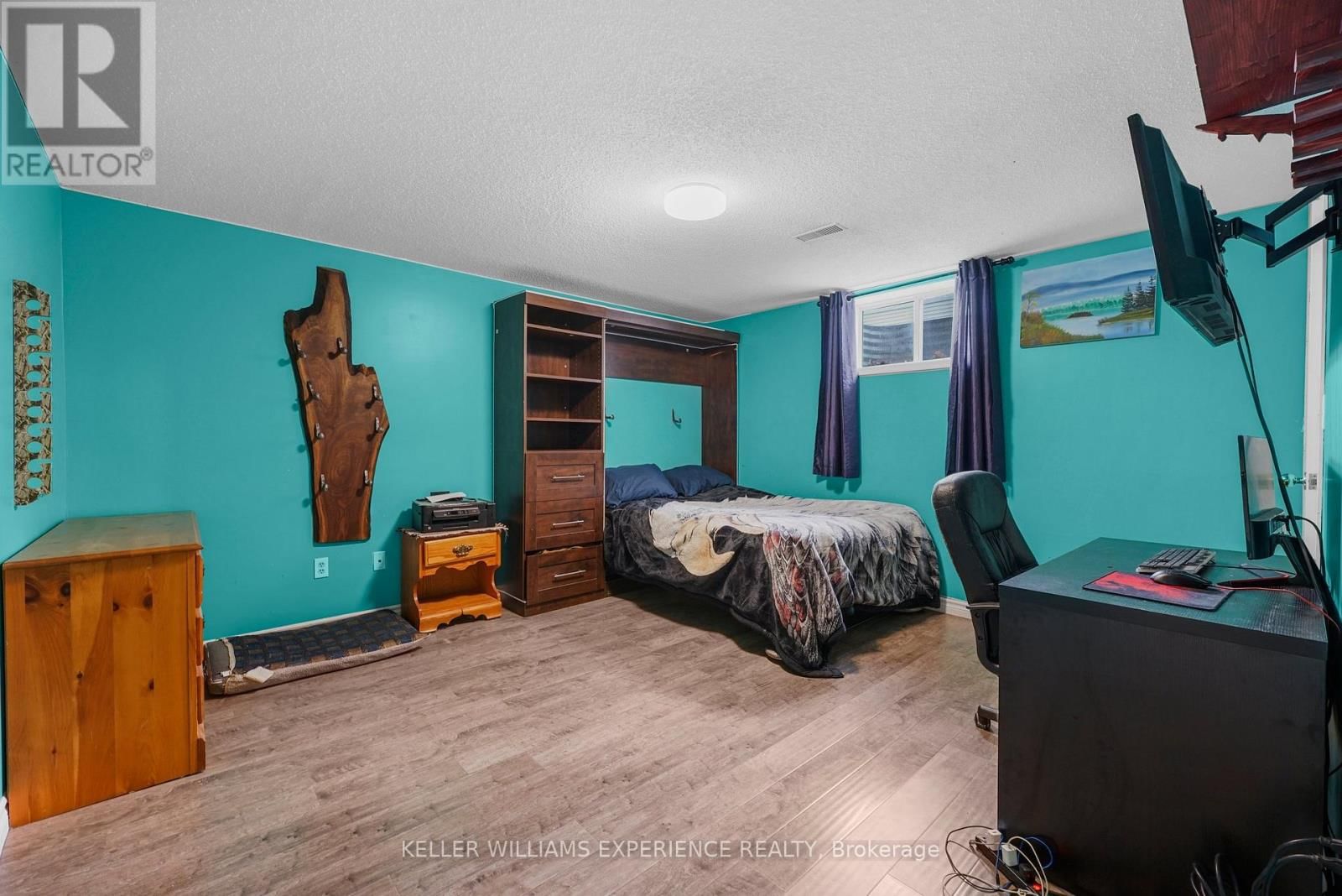 190 CENTRE STREET Image 28