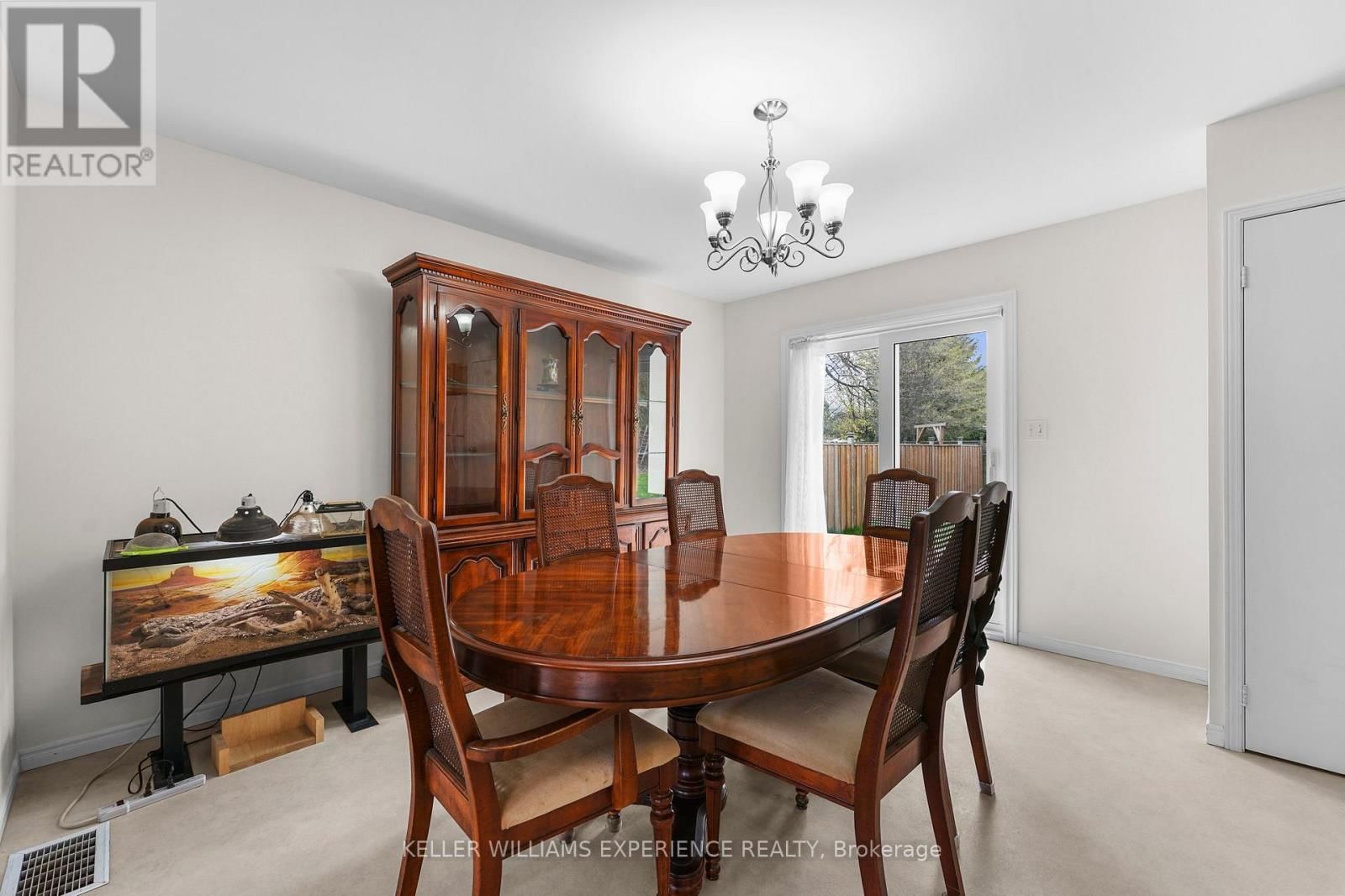 190 CENTRE STREET Image 8