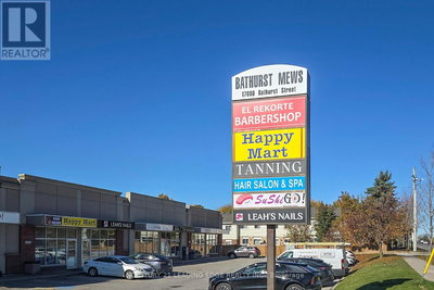 Image #1 of Commercial for Sale at Bathurst, Newmarket , Ontario