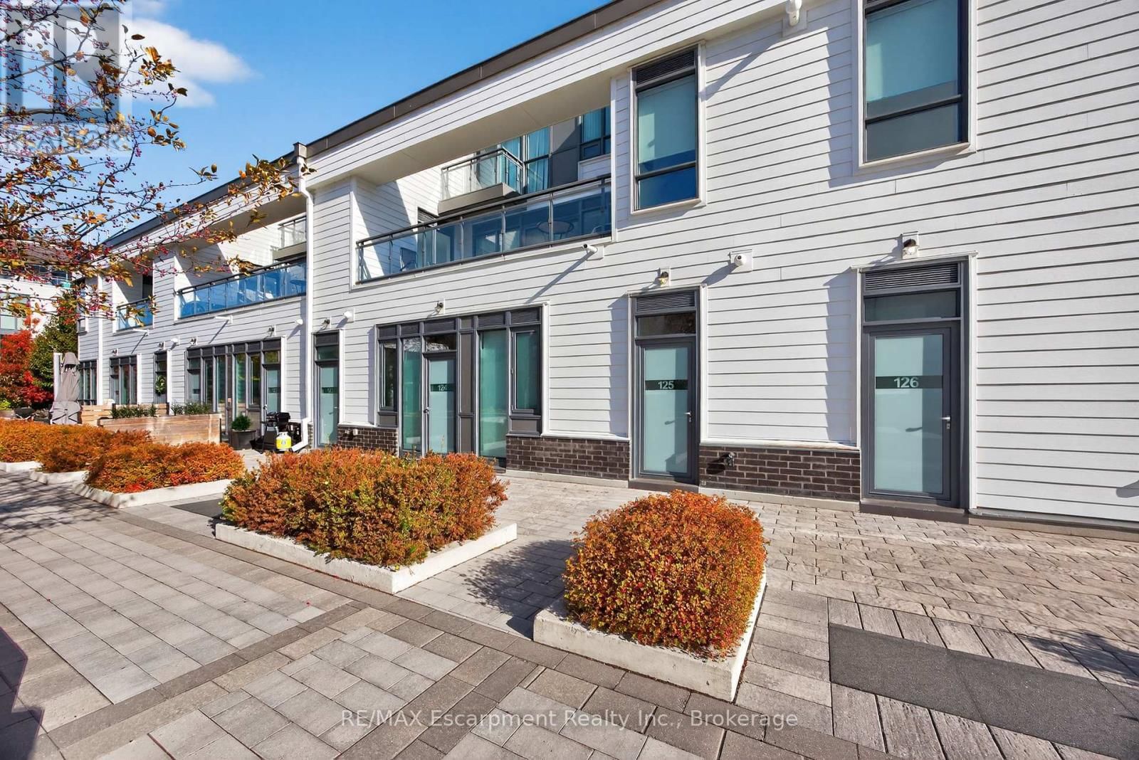 125 - 317 BROWARD WAY Image 2