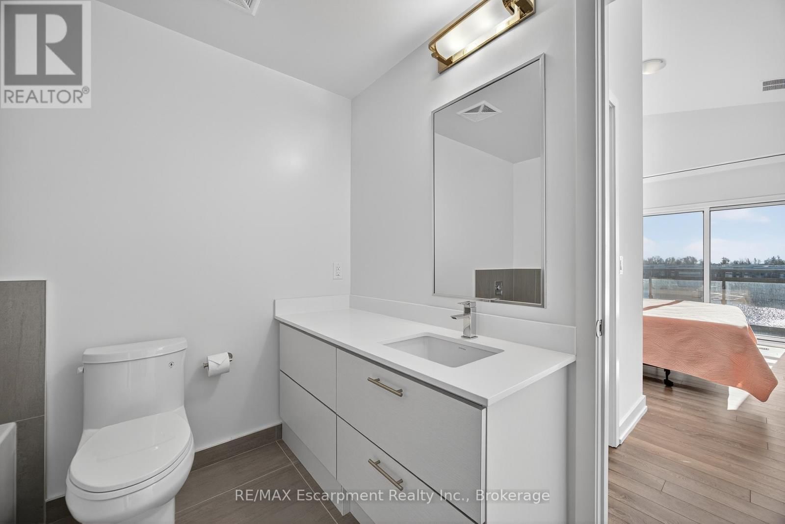 125 - 317 BROWARD WAY Image 35