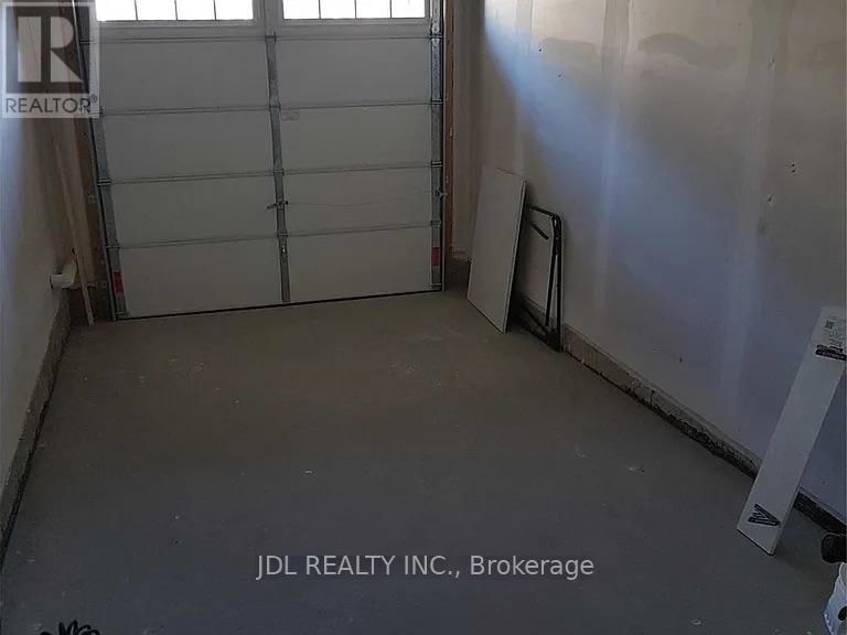 302 CLAY STONES STREET Image 25