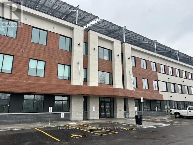 #111 - 35 SUNDAY DRIVE Image 5