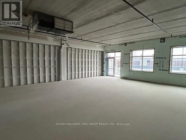 #111 - 35 SUNDAY DRIVE Image 7