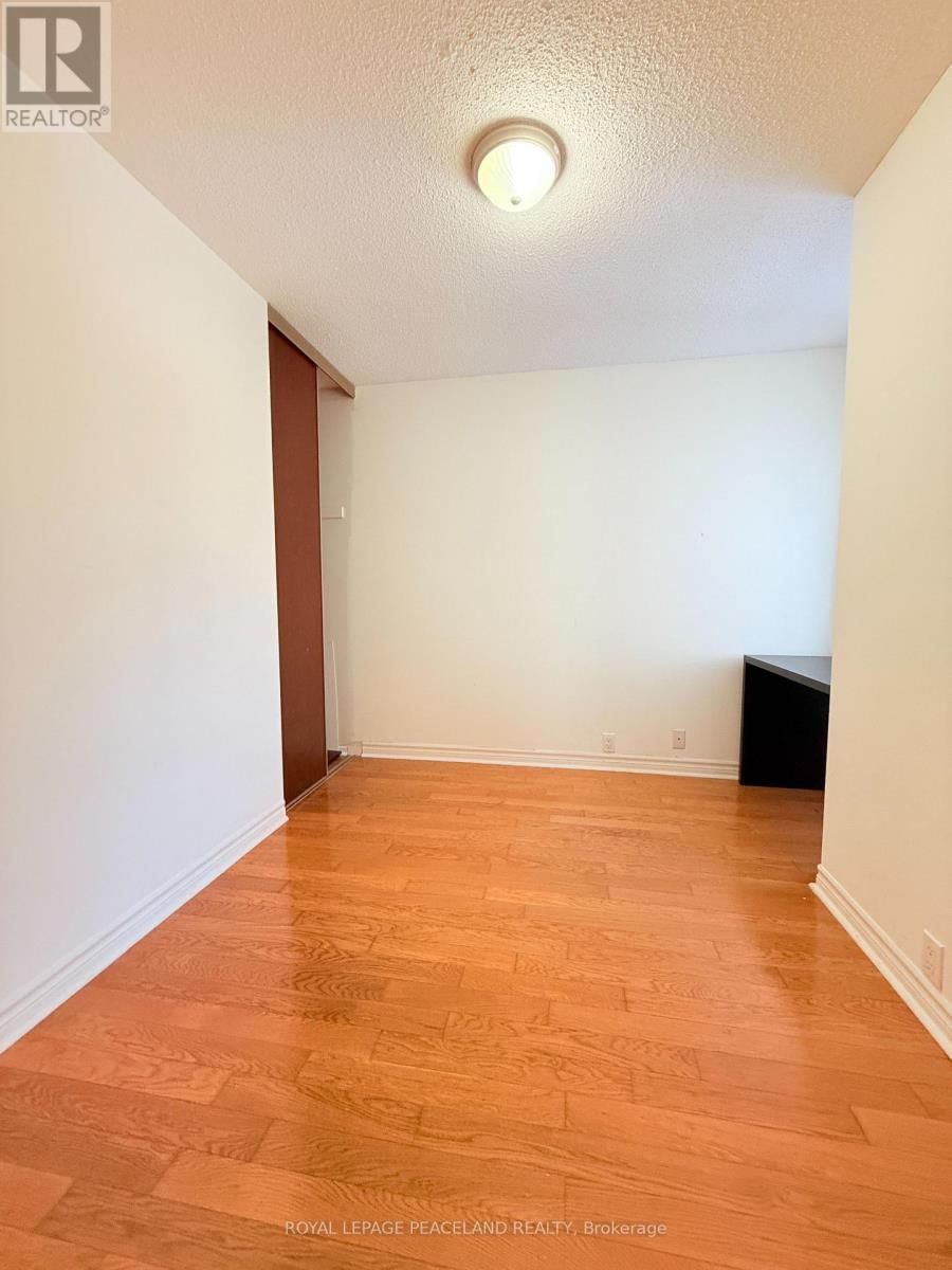 16 MADSEN CRESCENT Image 12