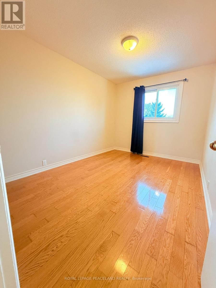 16 MADSEN CRESCENT Image 13