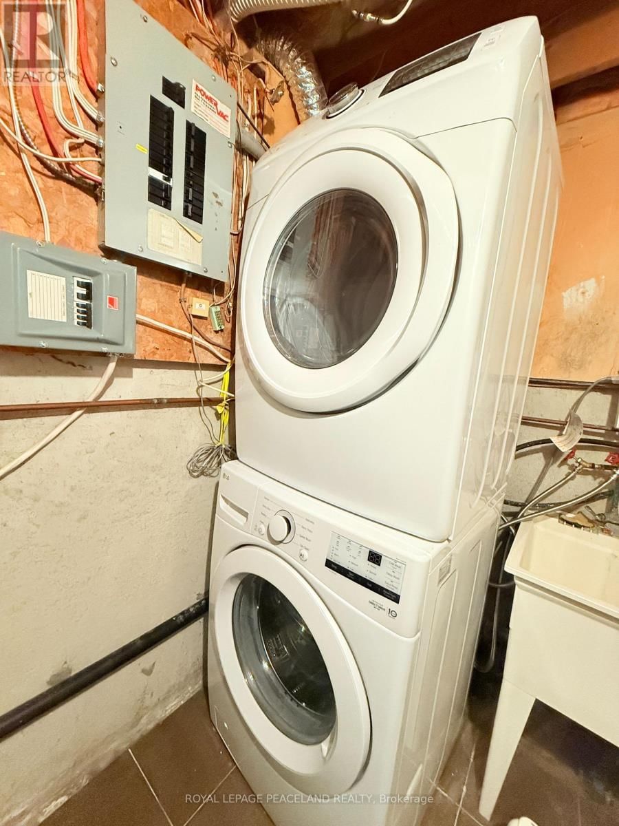 16 MADSEN CRESCENT Image 15