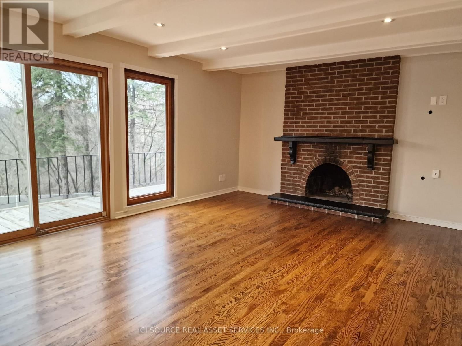 29 BUCKS GREEN ROAD Image 13