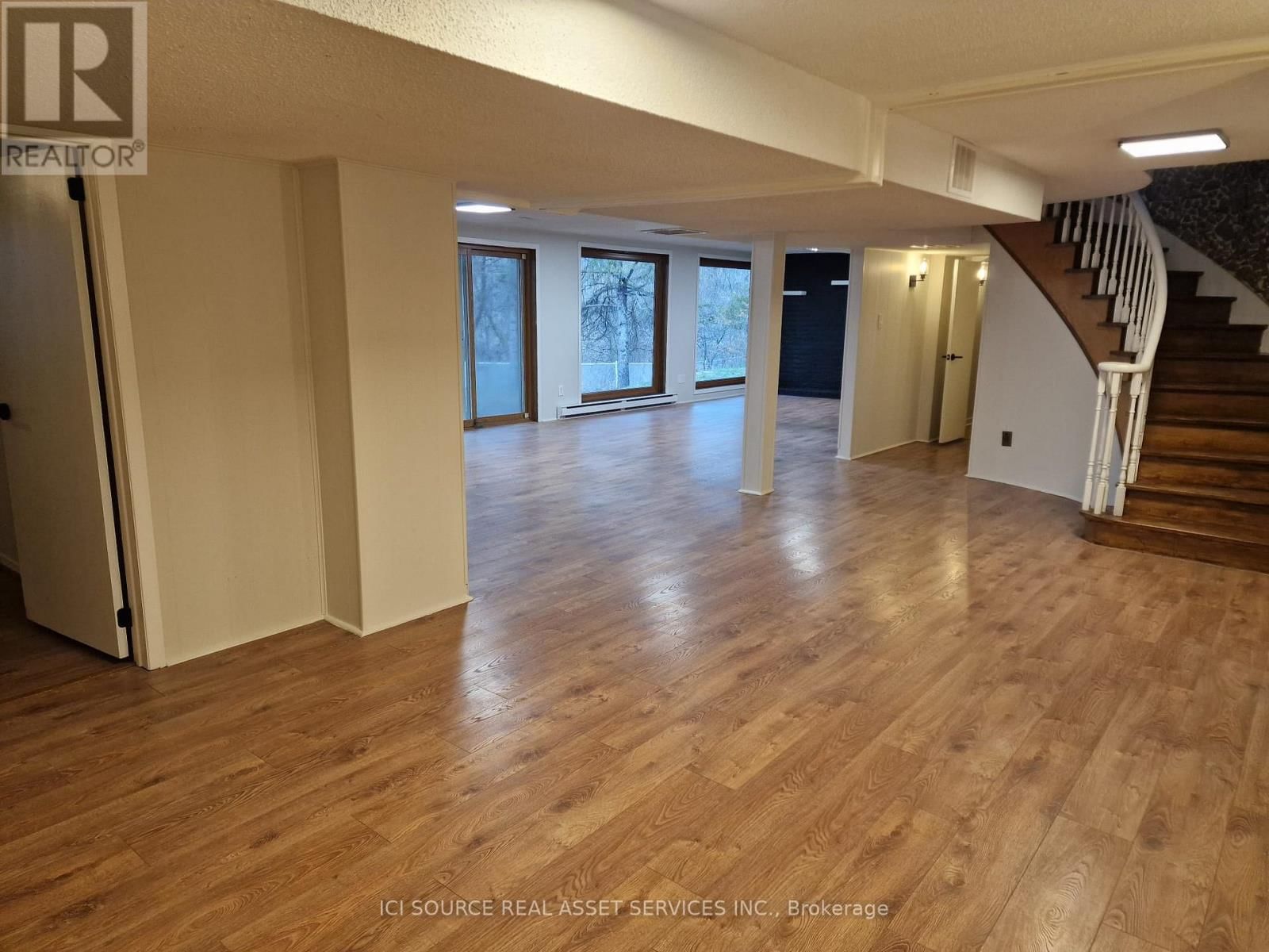 29 BUCKS GREEN ROAD Image 30