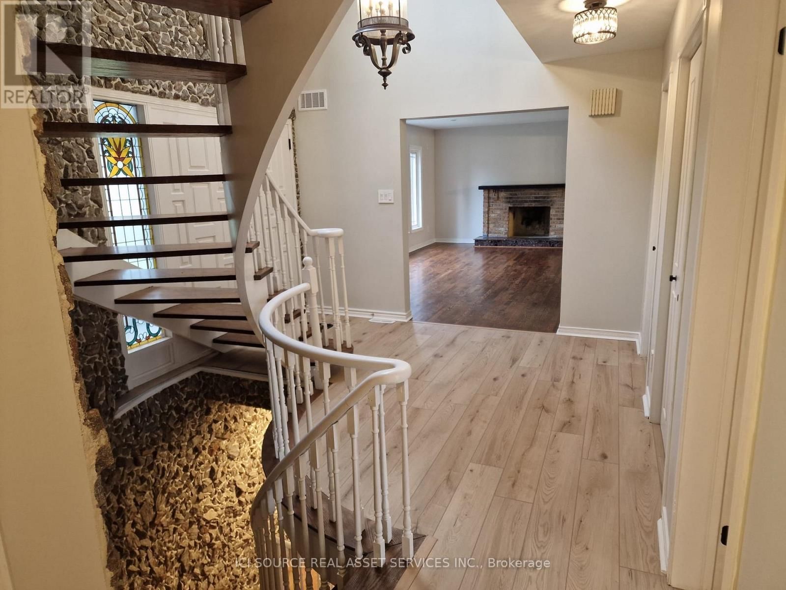 29 BUCKS GREEN ROAD Image 4