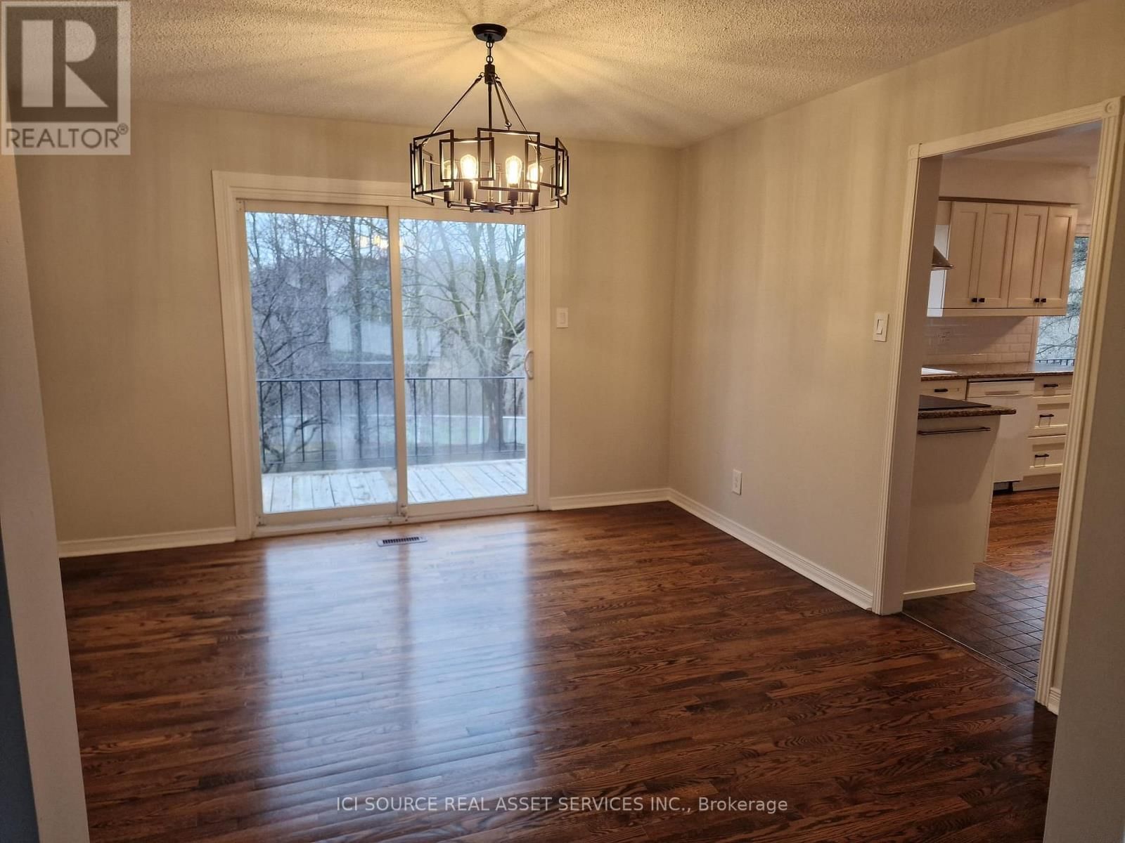 29 BUCKS GREEN ROAD Image 7