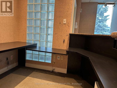 Image #1 of Commercial for Sale at Spinnaker, Vaughan , Ontario