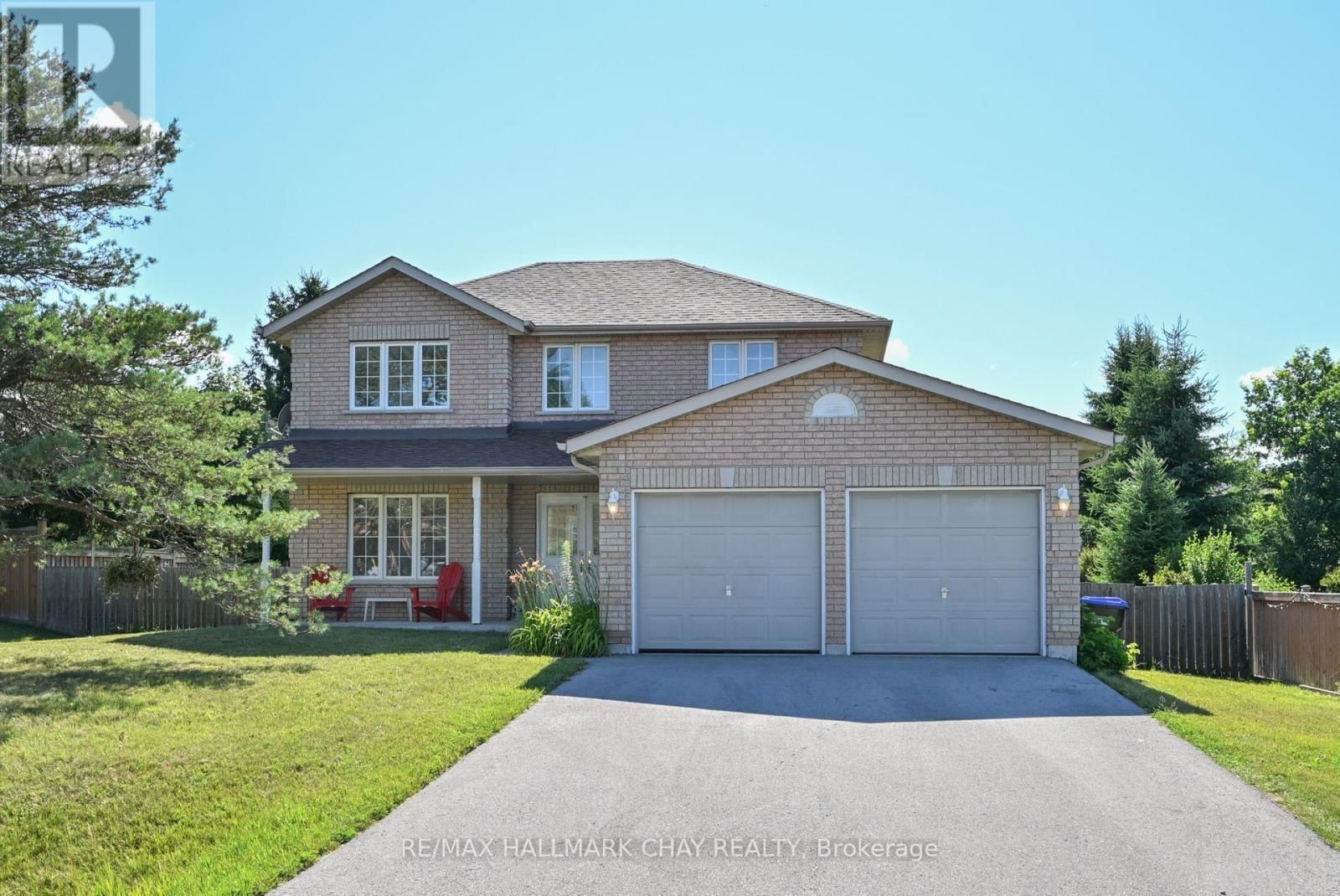 16 BRIAN CRESCENT Image 1