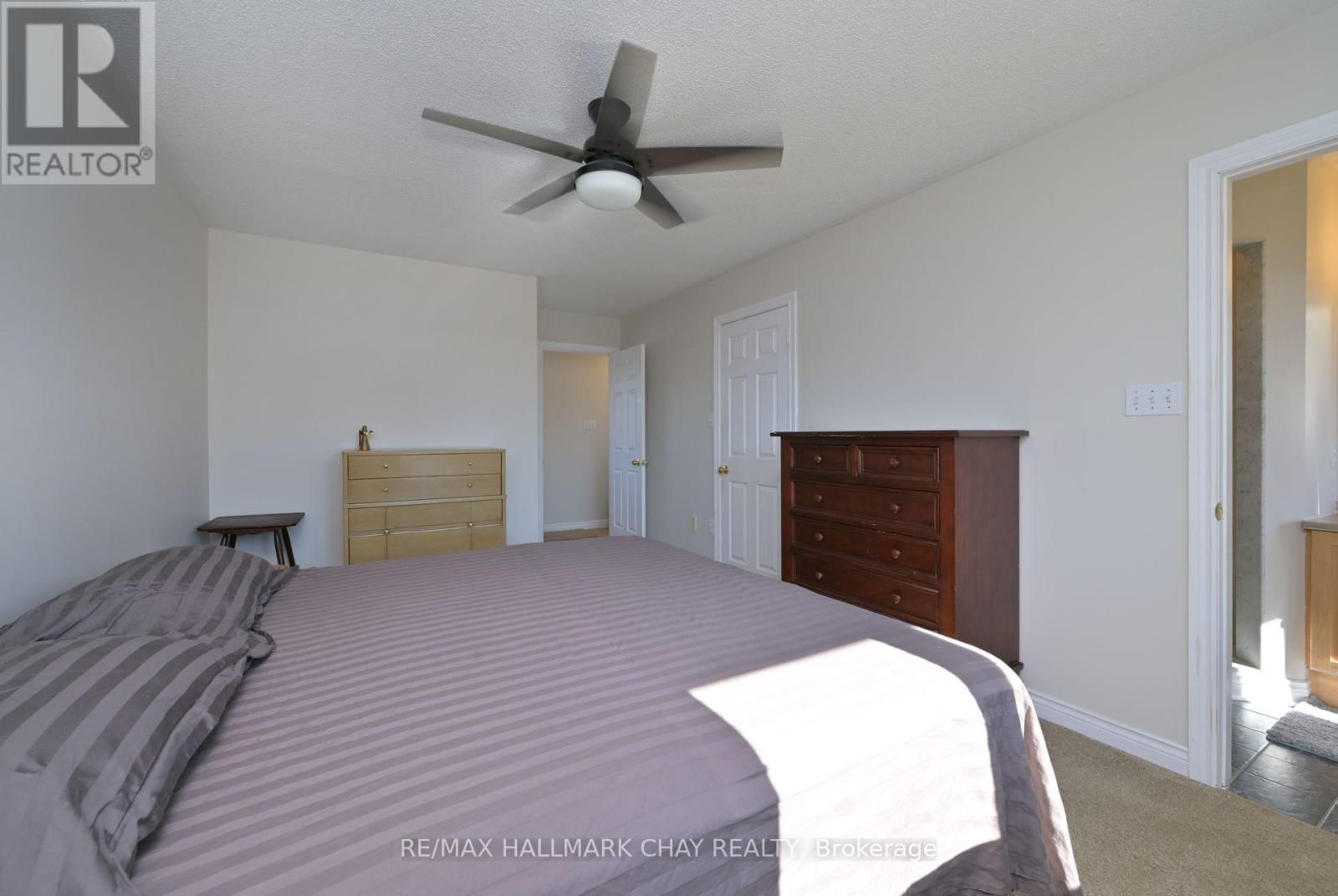 16 BRIAN CRESCENT Image 16