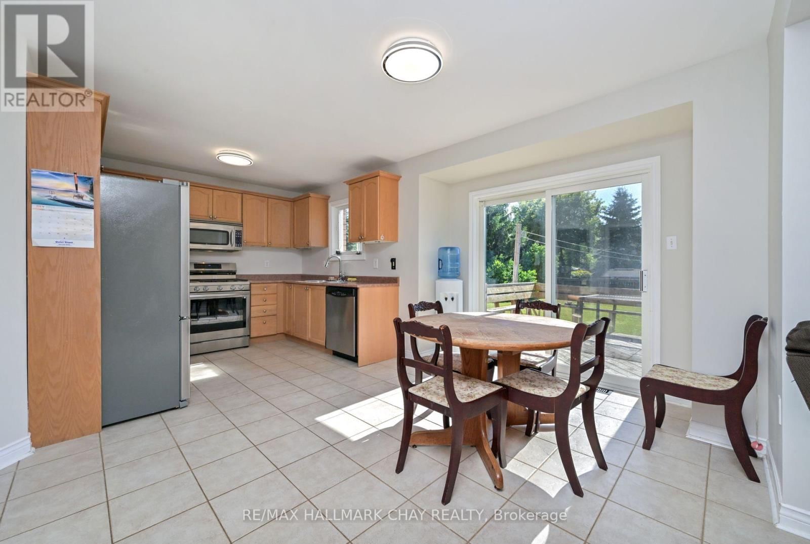 16 BRIAN CRESCENT Image 7