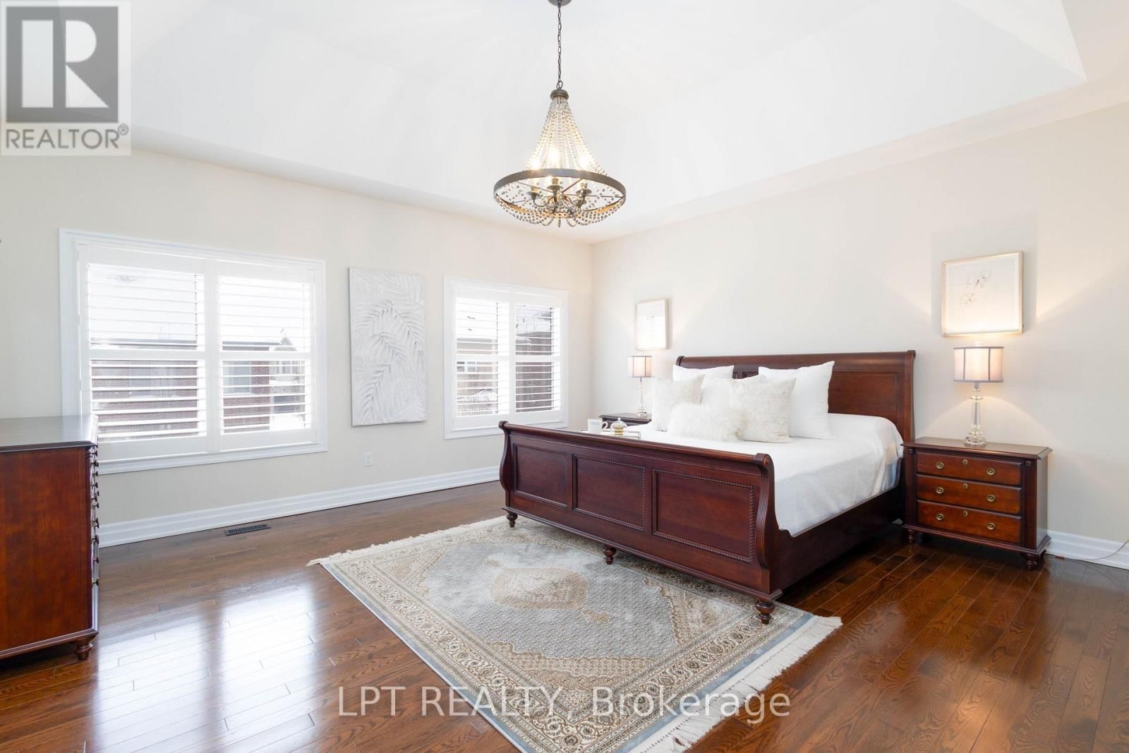 113 BURNS BOULEVARD Image 16