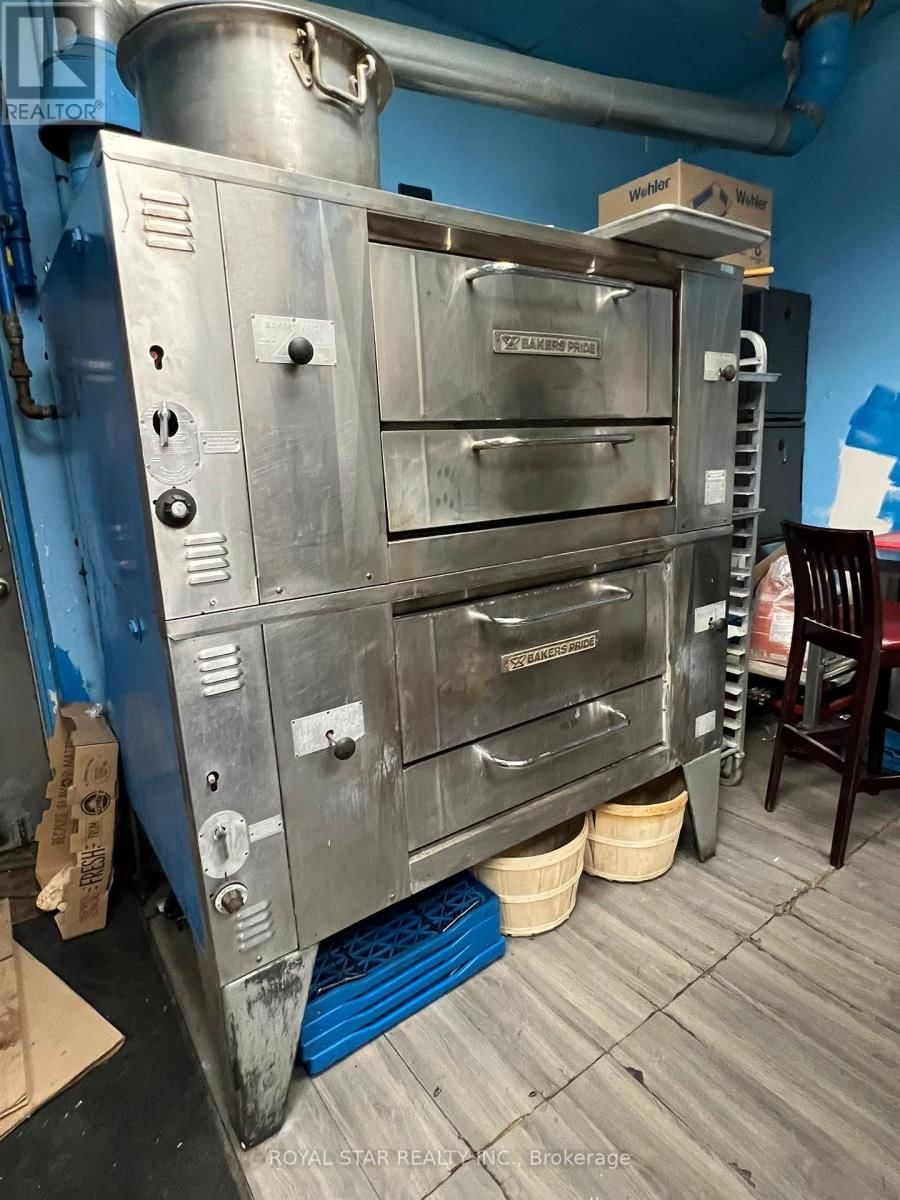 6&7 - 9300 KEELE STREET Image 10