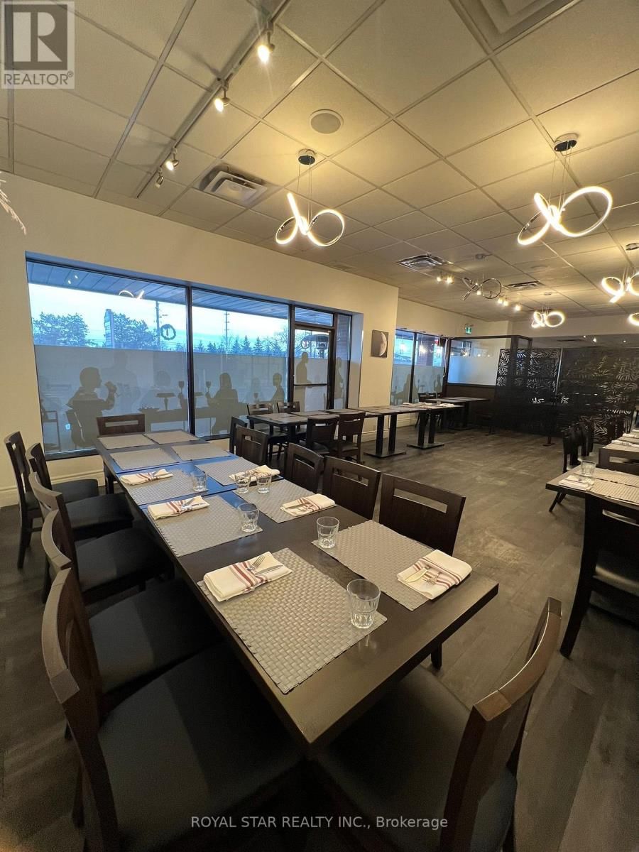 6&7 - 9300 KEELE STREET Image 23