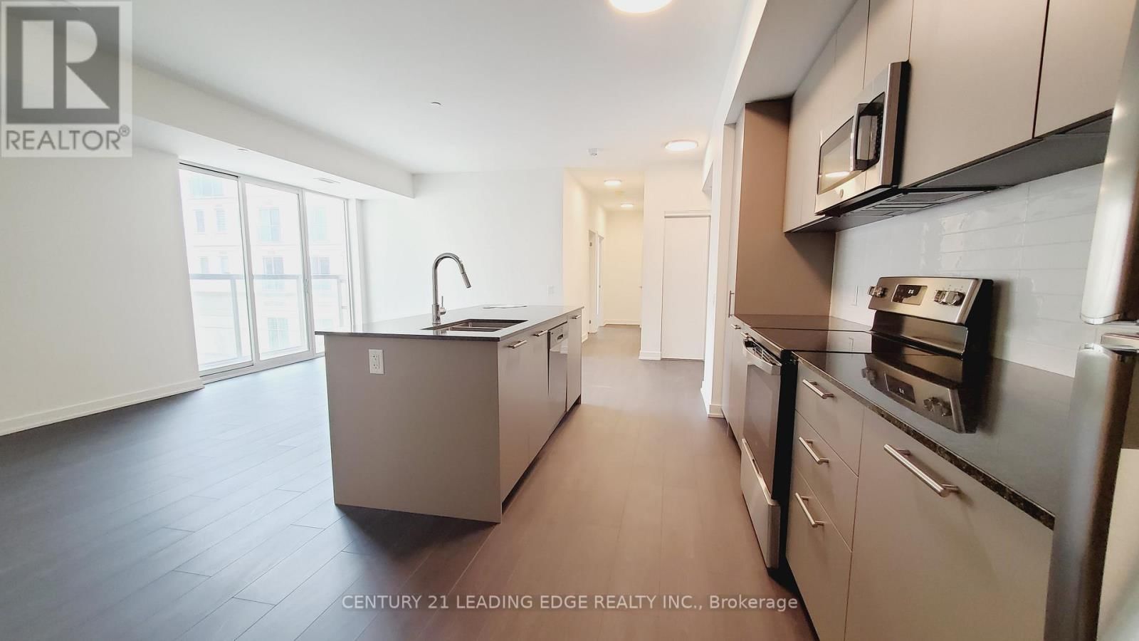 216 - 101 CATHEDRAL HIGH STREET Image 26