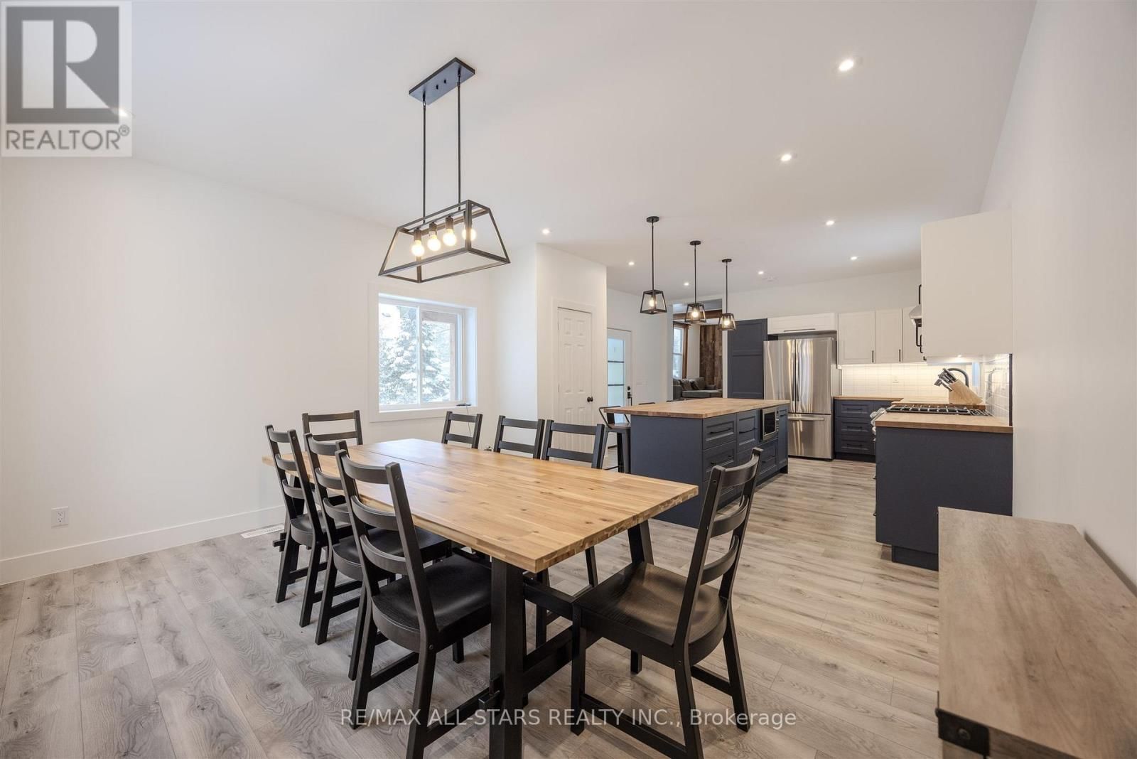 21 ALBERT STREET SOUTH Image 18